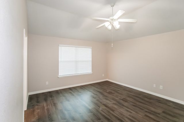 1208 Mountain Peak Drive, Fort Worth, TX 76052