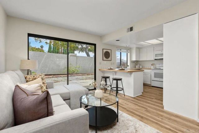 6890 Peach Tree Road, Carlsbad, CA 92011
