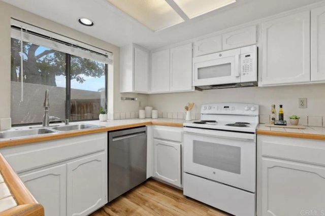 6890 Peach Tree Road, Carlsbad, CA 92011