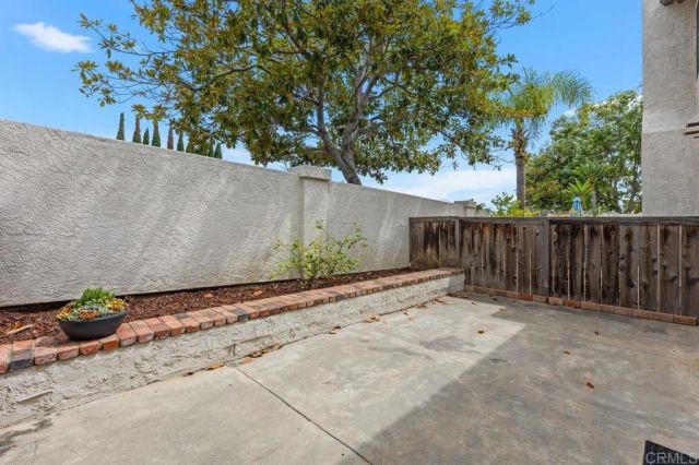 6890 Peach Tree Road, Carlsbad, CA 92011
