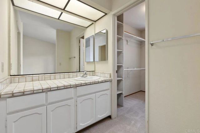 6890 Peach Tree Road, Carlsbad, CA 92011