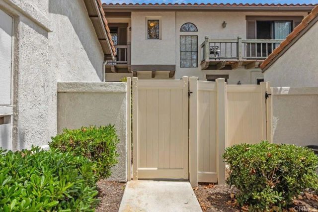6890 Peach Tree Road, Carlsbad, CA 92011