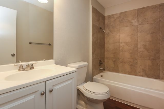 1546 Willowbrook Street, Lancaster, TX 75134