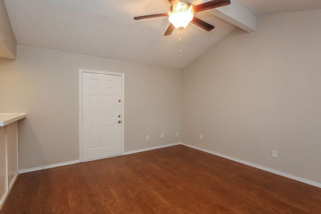 1546 Willowbrook Street, Lancaster, TX 75134