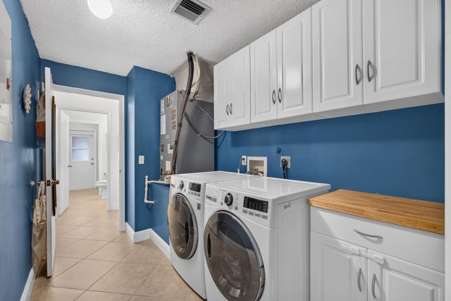 1848 Lynton Circle, Wellington, FL 33414