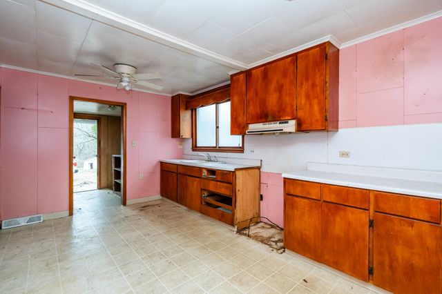 5175 Wayside Path, Stevensville, MI 49127