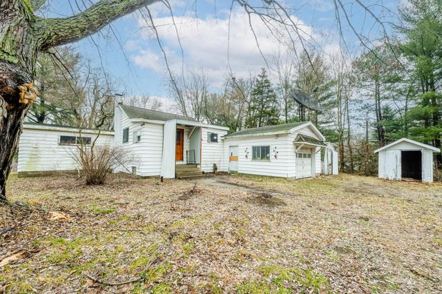 5175 Wayside Path, Stevensville, MI 49127