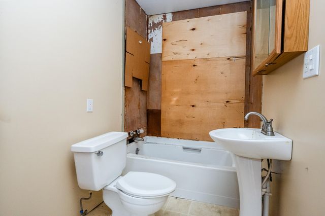 5175 Wayside Path, Stevensville, MI 49127