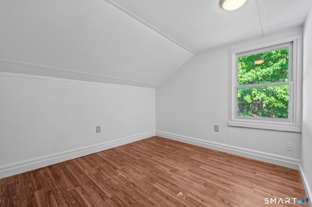 2 Hillside Court, Middletown, CT 06457