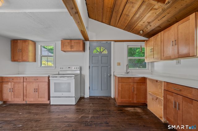 2 Hillside Court, Middletown, CT 06457