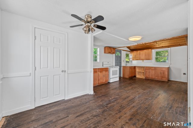 2 Hillside Court, Middletown, CT 06457