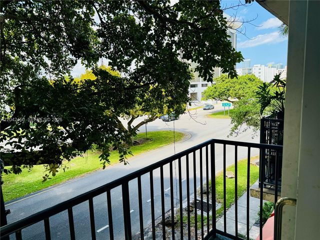 2701 SW 3rd Avenue 301, Miami, FL 33129
