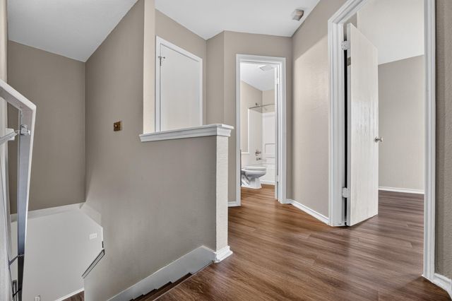 1422 Meadow PKWY, San Marcos, TX 78666