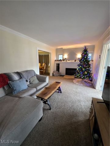 17219 Dartmouth Avenue, Cleveland, OH 44111