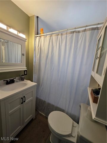 17219 Dartmouth Avenue, Cleveland, OH 44111