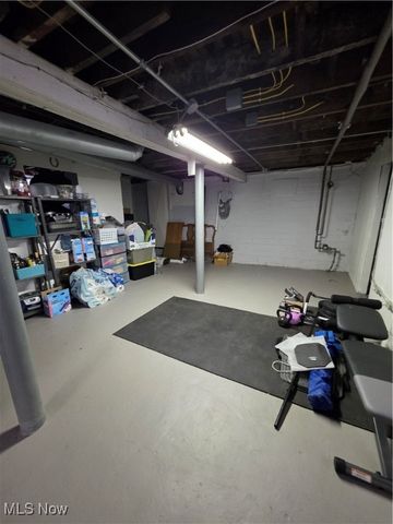 17219 Dartmouth Avenue, Cleveland, OH 44111