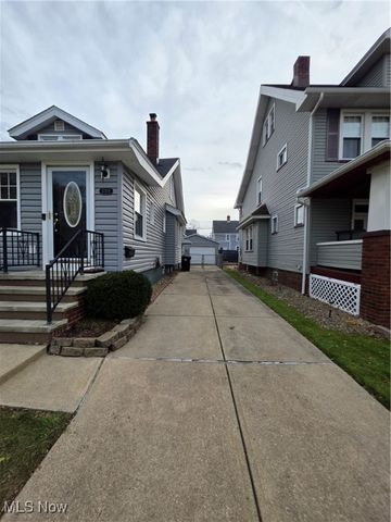 17219 Dartmouth Avenue, Cleveland, OH 44111