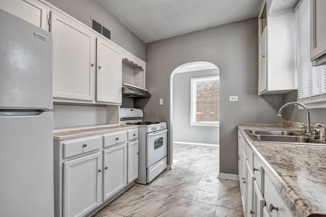 351 16th Place, Chicago Heights, IL 60411