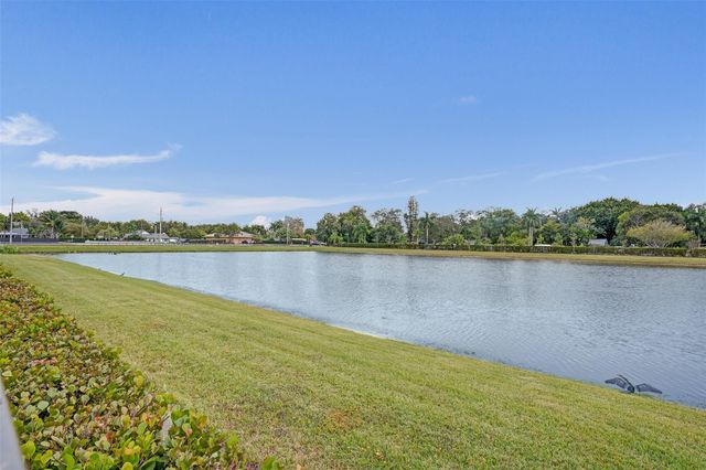 4676 Caspian Way, Davie, FL 33314