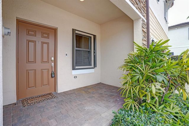 4676 Caspian Way, Davie, FL 33314