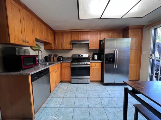 1801 PARK GLEN B, Santa Ana, CA 92706
