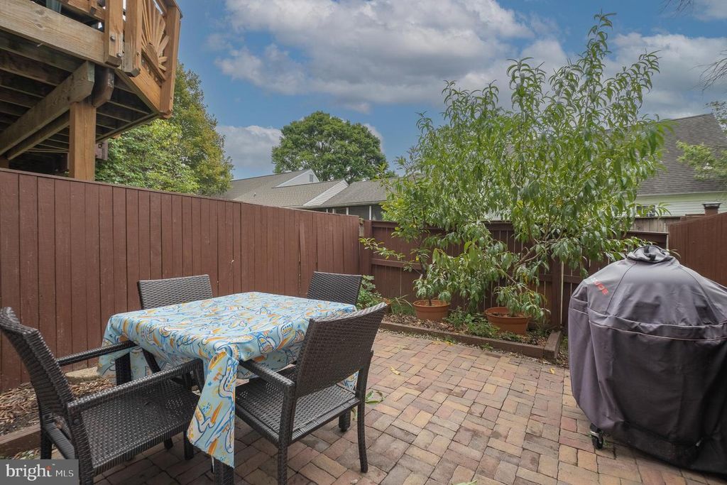 1553 LOWELL CT, Crofton, MD 21114