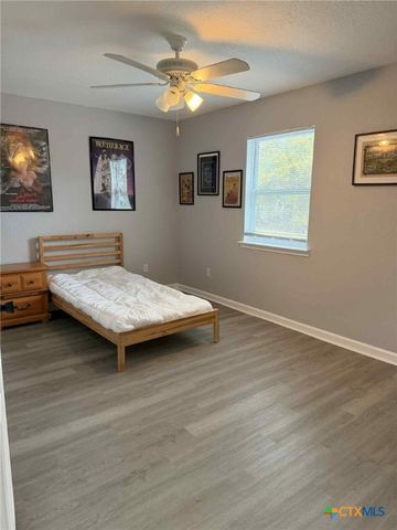 7255 Woodlake Circle, Belton, TX 76513