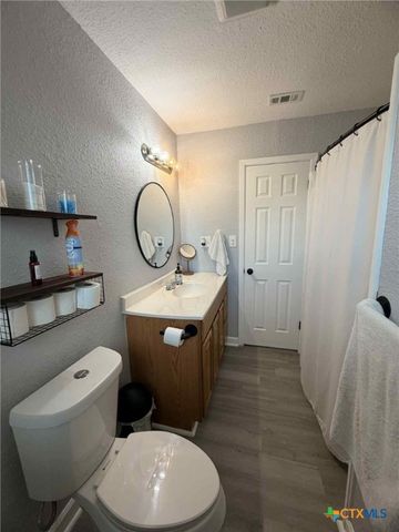 7255 Woodlake Circle, Belton, TX 76513