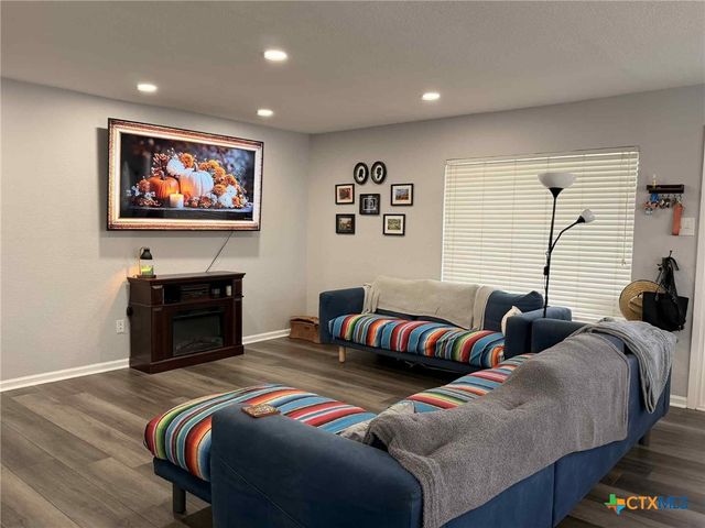 7255 Woodlake Circle, Belton, TX 76513