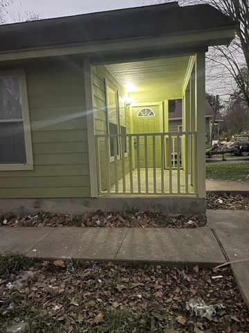 7507 Burt Street, Houston, TX 77088