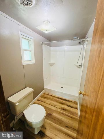19 GORDON DR, Dover, DE 19901