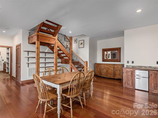 54 High Bluff Drive, Weaverville, NC 28787