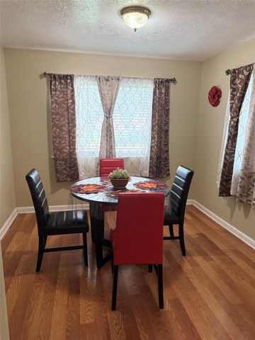 335 Anchor Way, League City, TX 77573