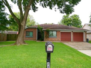 335 Anchor Way, League City, TX 77573