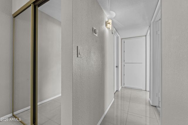 2938 N 61ST Place 212, Scottsdale, AZ 85251