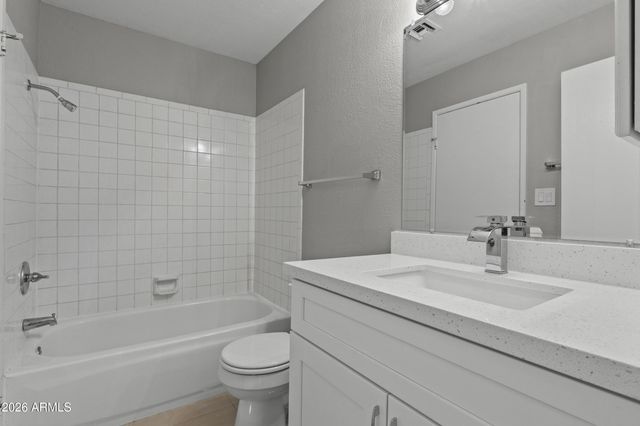 2938 N 61ST Place 212, Scottsdale, AZ 85251