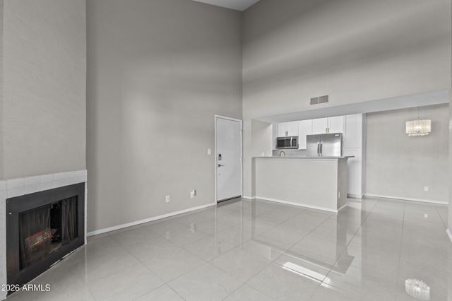 2938 N 61ST Place 212, Scottsdale, AZ 85251