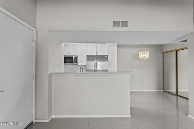 2938 N 61ST Place 212, Scottsdale, AZ 85251
