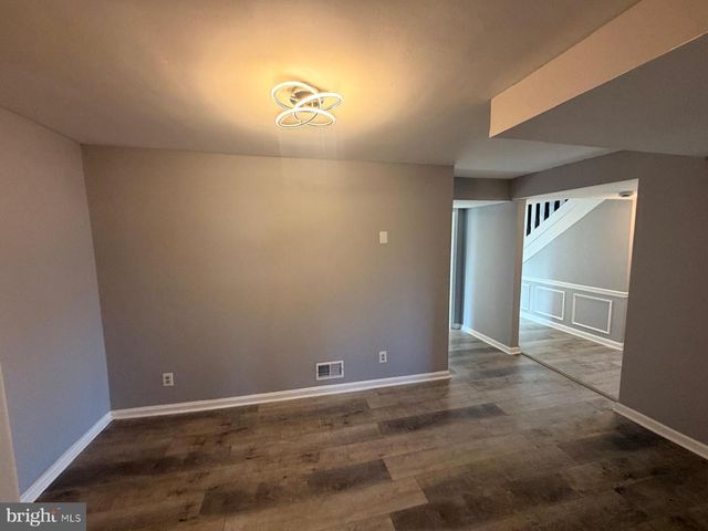 8400 PENNS HILL RD, La Plata, MD 20646