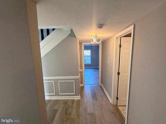 8400 PENNS HILL RD, La Plata, MD 20646