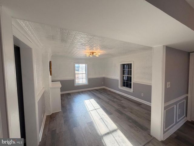 8400 PENNS HILL RD, La Plata, MD 20646