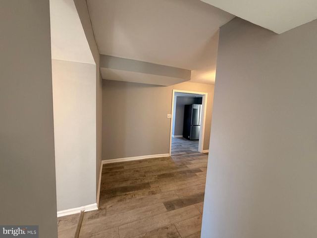 8400 PENNS HILL RD, La Plata, MD 20646