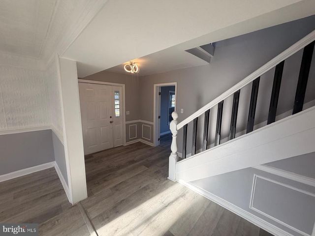 8400 PENNS HILL RD, La Plata, MD 20646