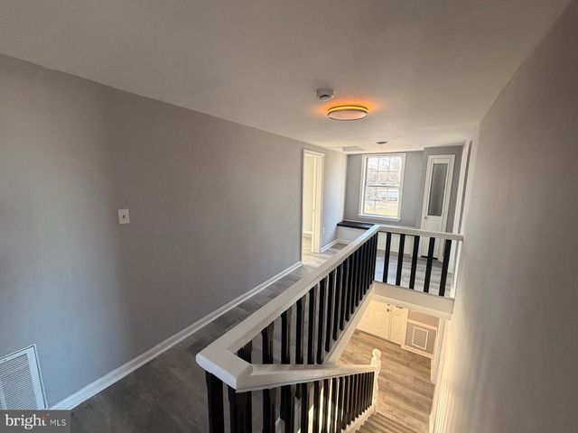 8400 PENNS HILL RD, La Plata, MD 20646