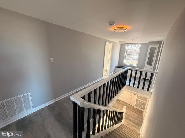 8400 PENNS HILL RD, La Plata, MD 20646