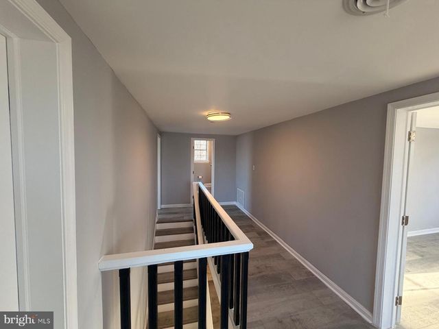 8400 PENNS HILL RD, La Plata, MD 20646