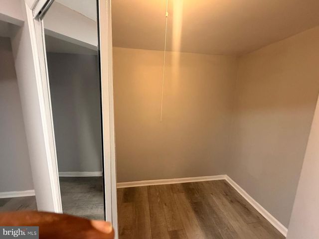 8400 PENNS HILL RD, La Plata, MD 20646