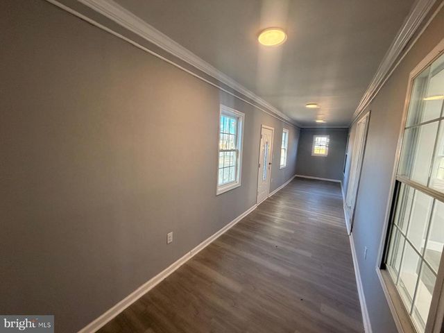 8400 PENNS HILL RD, La Plata, MD 20646