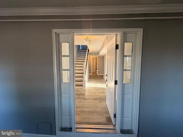 8400 PENNS HILL RD, La Plata, MD 20646