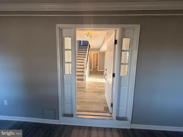 8400 PENNS HILL RD, La Plata, MD 20646